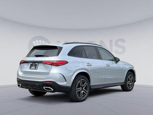 2025 Mercedes-Benz GLC 300 4MATIC