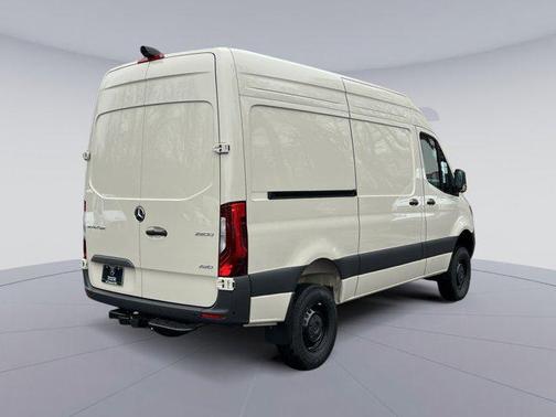 2026 Mercedes-Benz Sprinter 2500 Standard Roof