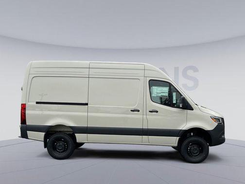 2026 Mercedes-Benz Sprinter 2500 Standard Roof