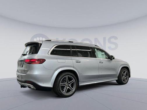 2025 Mercedes-Benz GLS 450 4MATIC