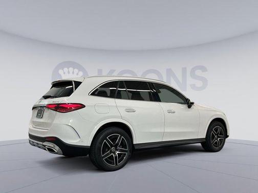 2025 Mercedes-Benz GLC 350e Base