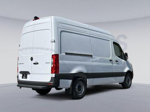 2025 Mercedes-Benz Sprinter 2500 Standard Roof