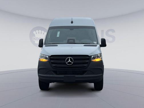 Arctic White 2026 Mercedes-Benz Sprinter 2500 High Roof