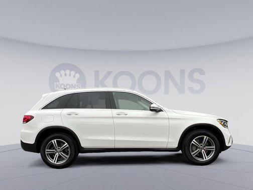 White 2022 Mercedes-Benz GLC 300 4MATIC