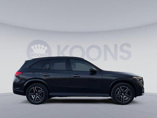 2026 Mercedes-Benz GLC 300 4MATIC