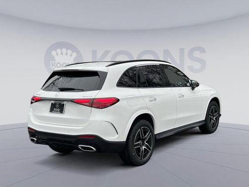 Polar White 2026 Mercedes-Benz GLC 300 4MATIC