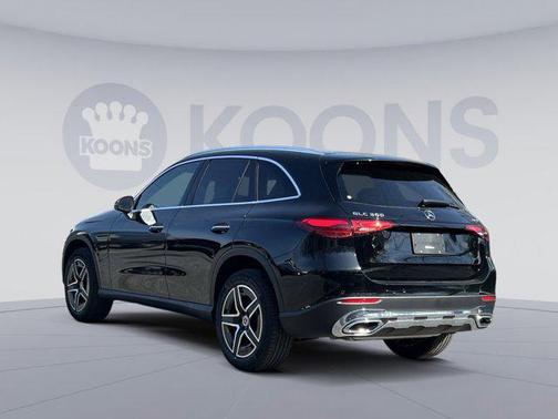 Black 2026 Mercedes-Benz GLC 300 4MATIC