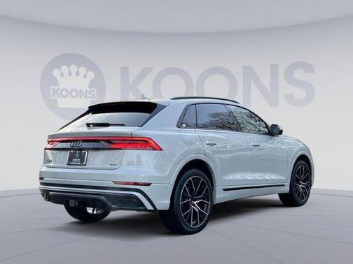2023 Audi Q8 55 Premium Plus