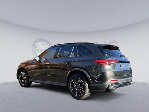 2026 Mercedes-Benz GLC 300 4MATIC