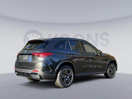 2026 Mercedes-Benz GLC 300 4MATIC