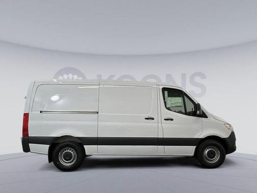 2025 Mercedes-Benz Sprinter 2500 Standard Roof