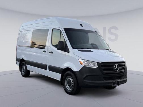 2025 Mercedes-Benz Sprinter 2500 Standard Roof