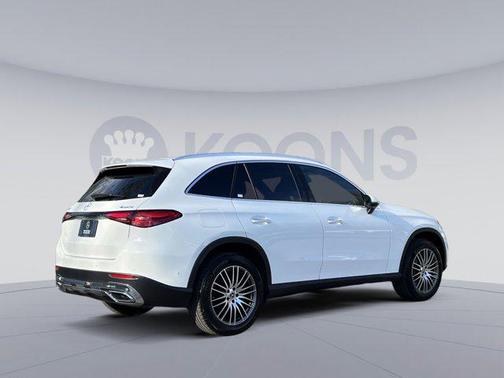 2025 Mercedes-Benz GLC 300 4MATIC