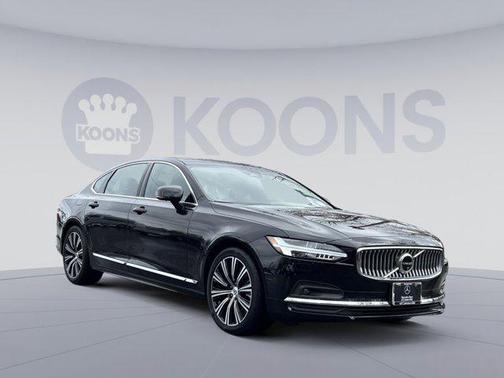 2025 Volvo S90 B6 Plus