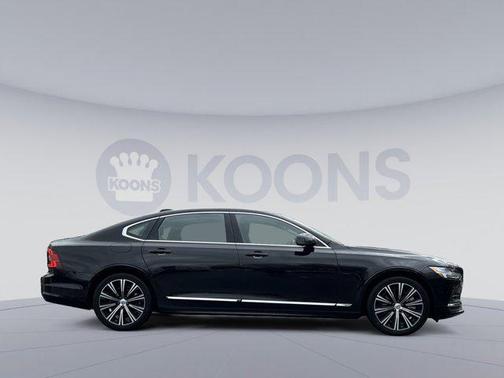 2025 Volvo S90 B6 Plus