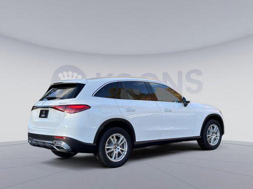 2026 Mercedes-Benz GLC 300 4MATIC