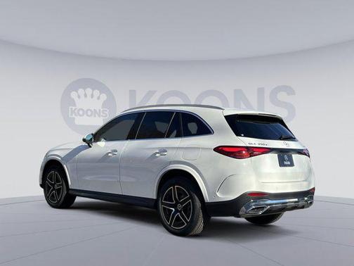 2026 Mercedes-Benz GLC 350e Base