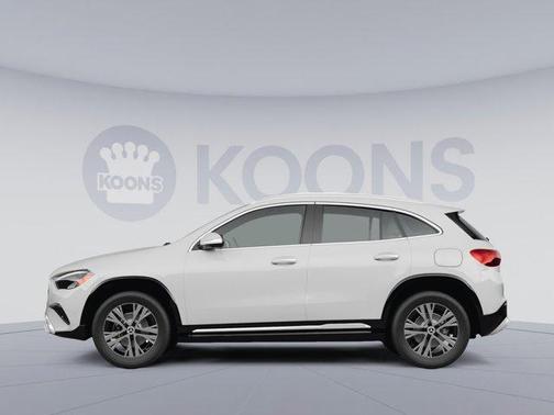 Polar White 2026 Mercedes-Benz GLA 250 4MATIC