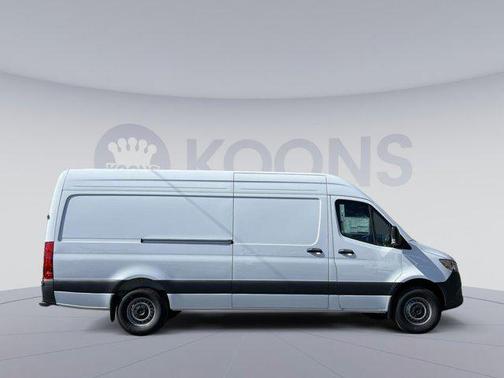 2025 Mercedes-Benz Sprinter 2500 High Roof
