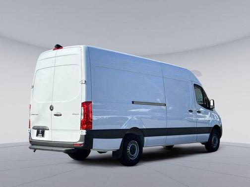2025 Mercedes-Benz Sprinter 2500 High Roof