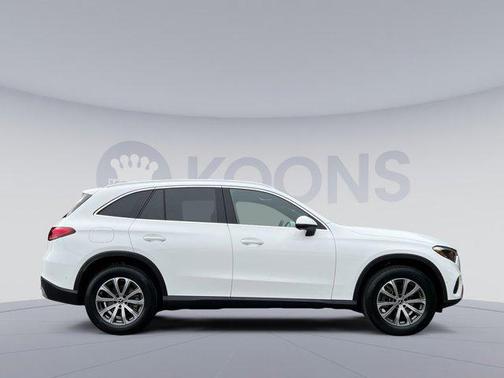 2025 Mercedes-Benz GLC 300 4MATIC
