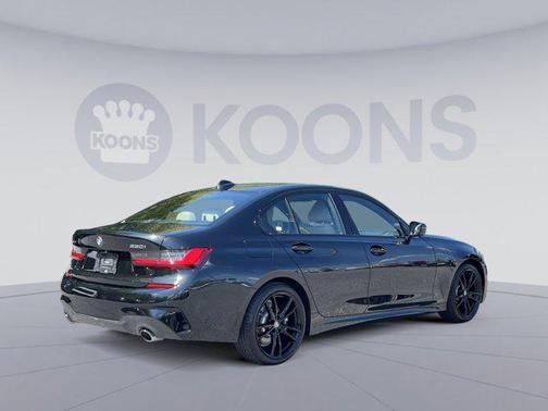 Black Sapphire Metallic 2019 BMW 330 xDrive