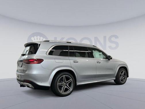 2025 Mercedes-Benz GLS 450 4MATIC