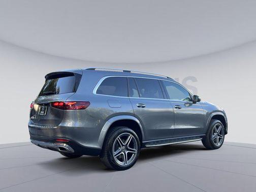 2026 Mercedes-Benz GLS 450 4MATIC