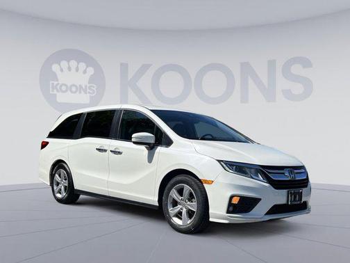 White Diamond Pearl 2019 Honda Odyssey EX-L