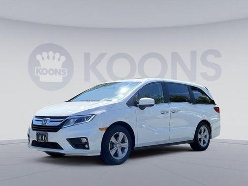 White Diamond Pearl 2019 Honda Odyssey EX-L