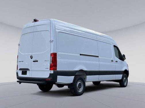 2025 Mercedes-Benz Sprinter 2500 High Roof