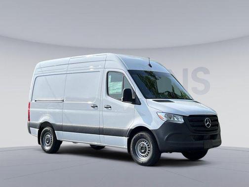2025 Mercedes-Benz Sprinter 2500 Standard Roof