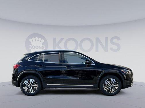 Night Black 2026 Mercedes-Benz GLA 250 4MATIC