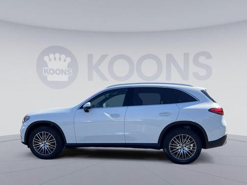 Polar White 2026 Mercedes-Benz GLC 300 4MATIC