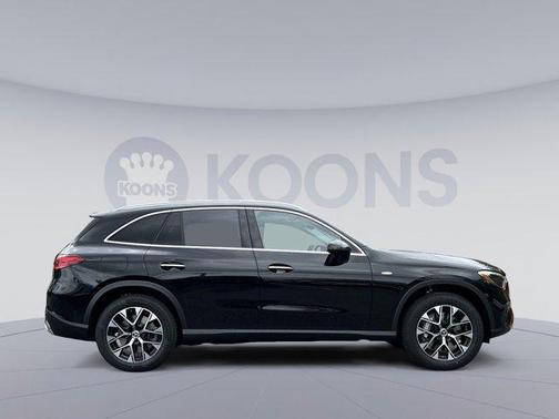 2025 Mercedes-Benz GLC 350e Base