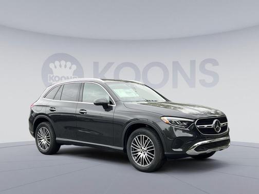 Graphite Grey Metallic 2026 Mercedes-Benz GLC 300 4MATIC