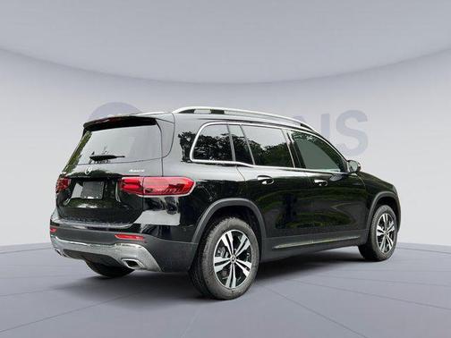 2025 Mercedes-Benz GLB 250 4MATIC