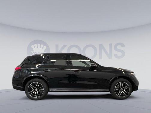 2025 Mercedes-Benz GLC 350e Base