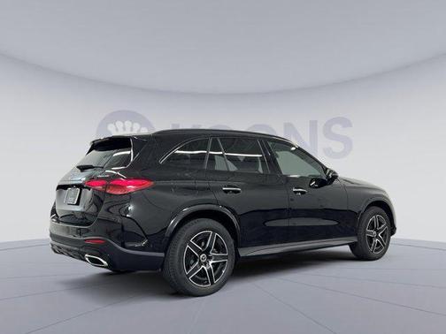 2025 Mercedes-Benz GLC 350e Base