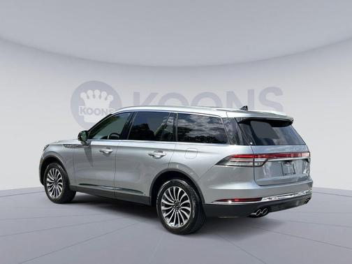 Silver Radiance Metallic Clearcoat 2022 Lincoln Aviator Standard AWD