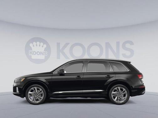 Mythos Black Metallic 2024 Audi Q7 45 Premium Plus