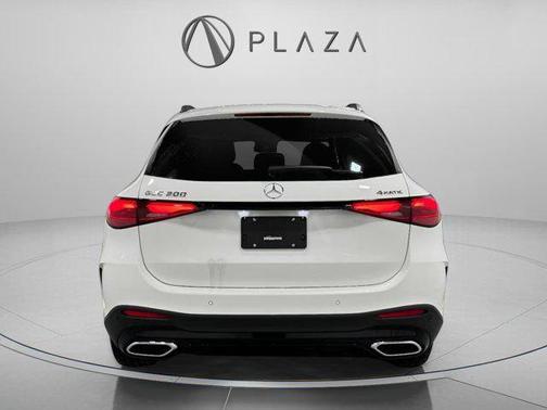 Polar White 2026 Mercedes-Benz GLC 300 4MATIC