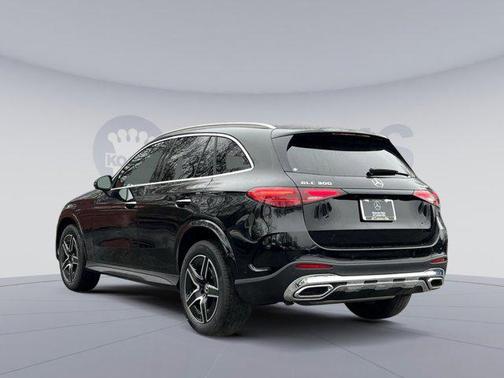 Black 2026 Mercedes-Benz GLC 300 4MATIC