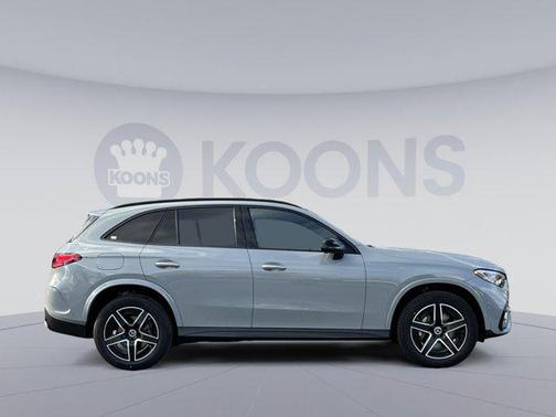 2026 Mercedes-Benz GLC 300 4MATIC