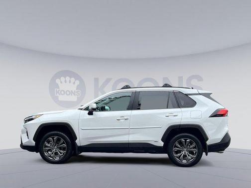 2024 Toyota RAV4 Hybrid XLE Premium