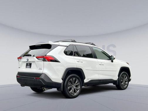 2024 Toyota RAV4 Hybrid XLE Premium