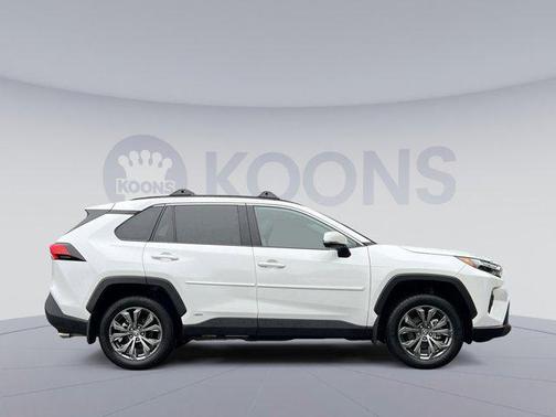 2024 Toyota RAV4 Hybrid XLE Premium