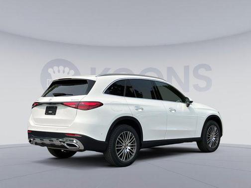 2025 Mercedes-Benz GLC 300 4MATIC