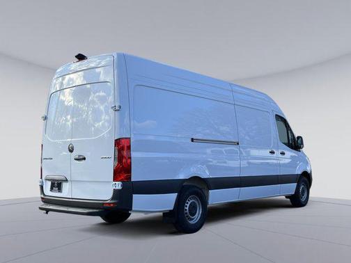 2026 Mercedes-Benz Sprinter 2500 High Roof