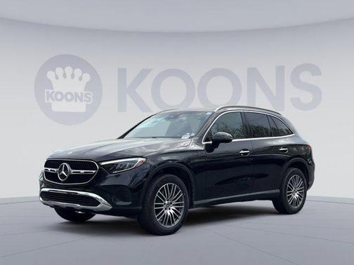 Obsidian Black Metallic 2026 Mercedes-Benz GLC 300 4MATIC